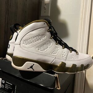 Nike Air Jordan 9 Retro “Statue”